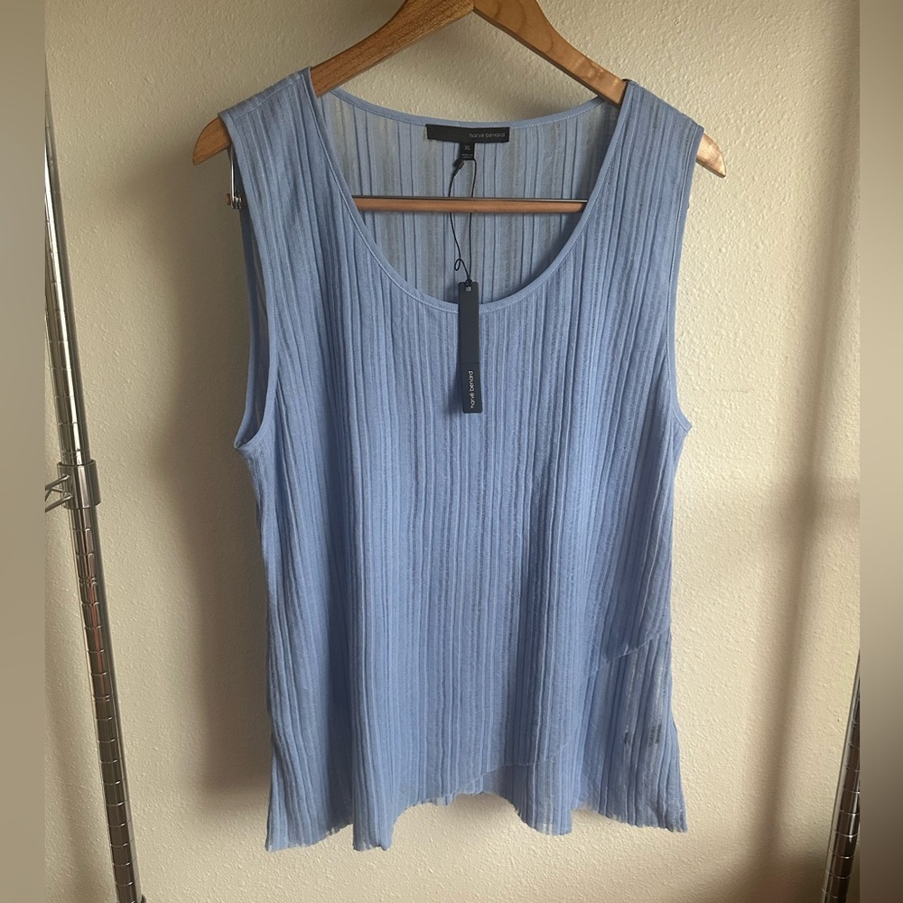 HARVE BENARD Top.